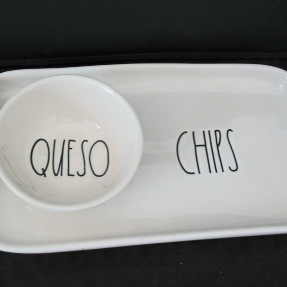 Rae Dunn Artisan Collection by Magenta Queso/Chips Tray - Picture 3 of 3